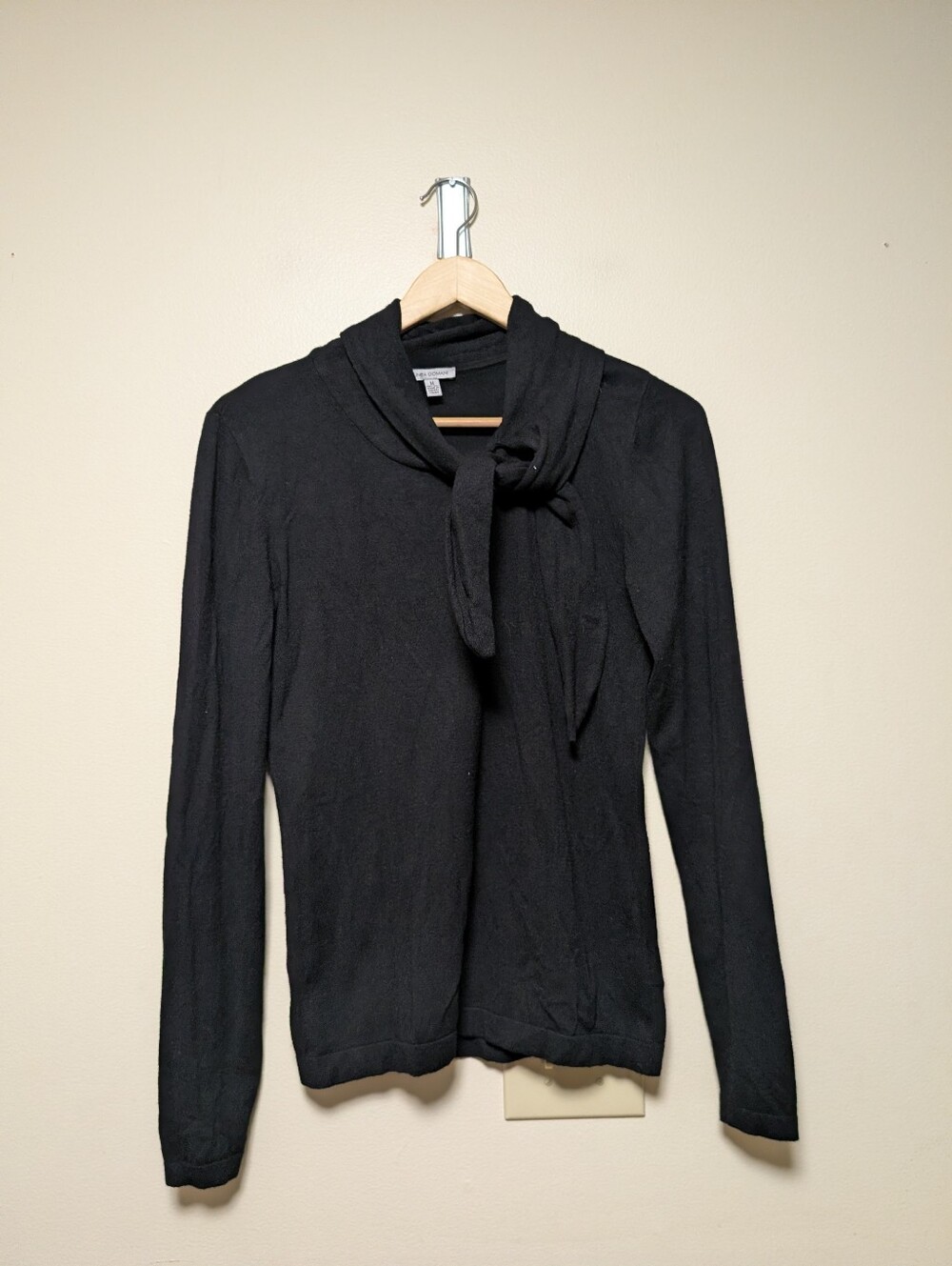 Linea Domani Black Tie Neck Sweater Top Medium Rayon Nylon Long Sleeve